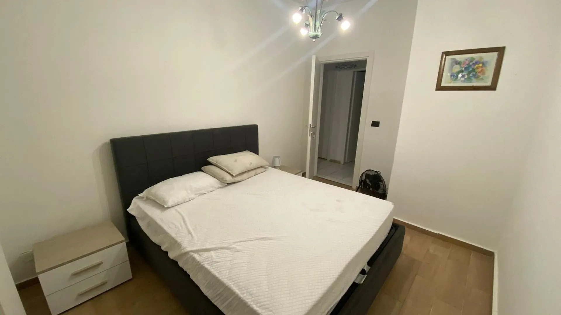 A/C Apartment In Partanna Mondello, Palermo Italy